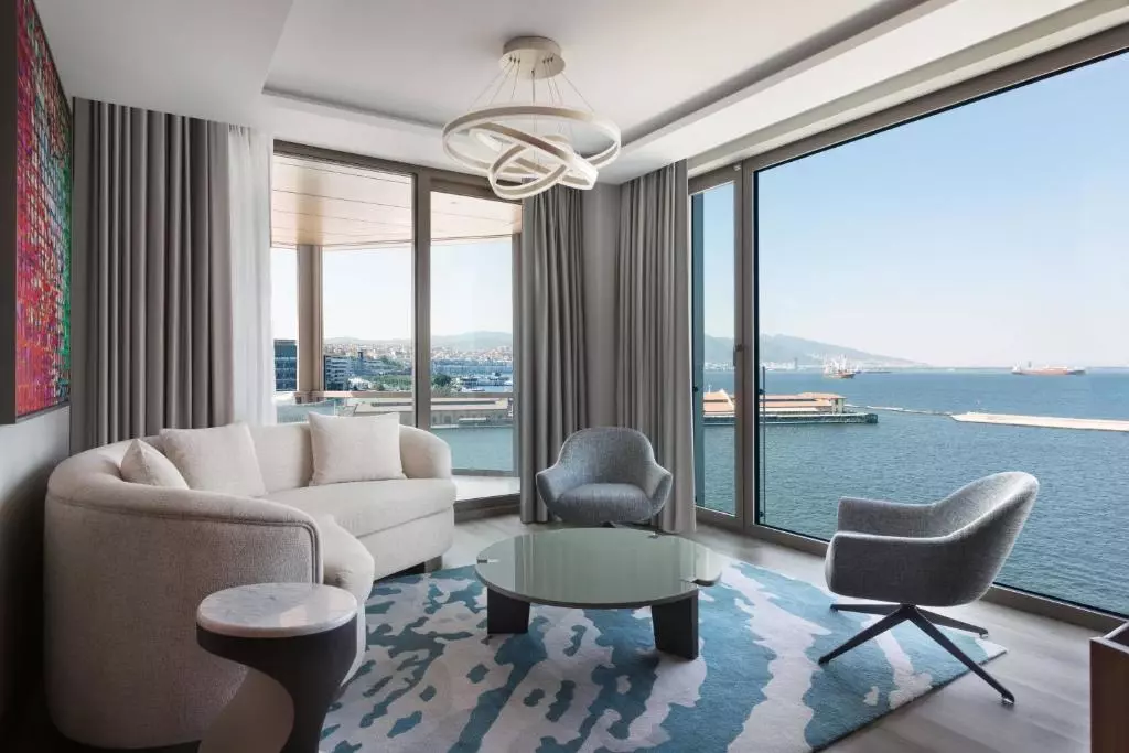 ازمیر ماریوت